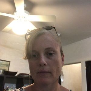 Meet your Posher, Currie